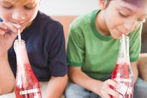 619-05831955
© Masterfile Royalty-Free
Model Release: Yes
Property Release: No
Boys drinking soda together
