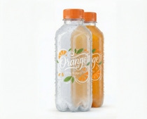 Two PET bottles – one filled with orange juice, the other empty – carrying transparent filmic labels. This image was generated by AI.